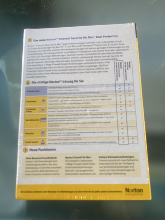 Stary zafoliowany Norton Internet Security program antywirusowy 2009r