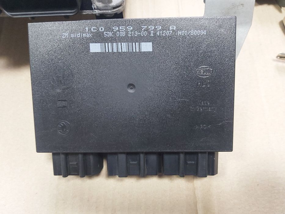 Блок управления двигателем комплект 1.6 BFQ  Skoda Octavia Tour