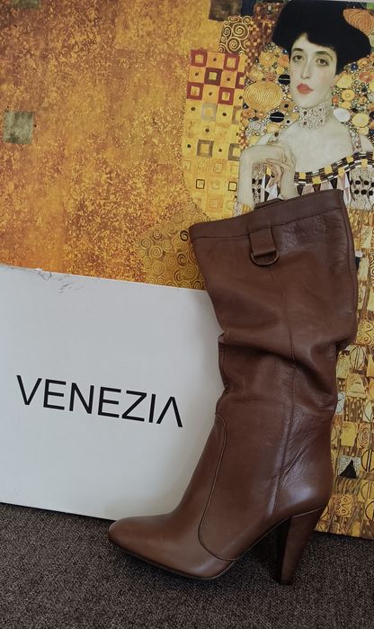 Buty kozaki damskie Venezia skóra r 40 nowe .