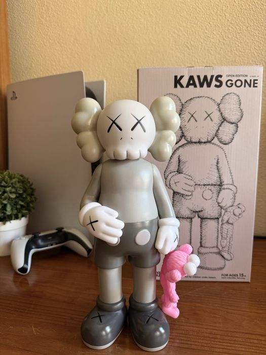Boneco Kaws Decoração