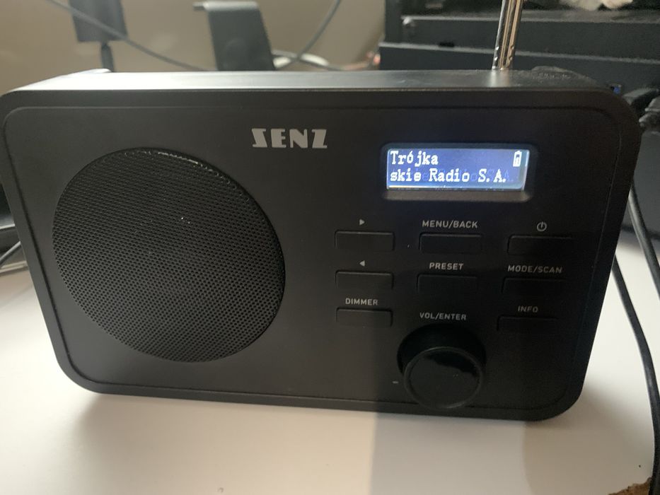 Radio SENZ DAB FM Bluetooth, usb-c 4x AA baterie