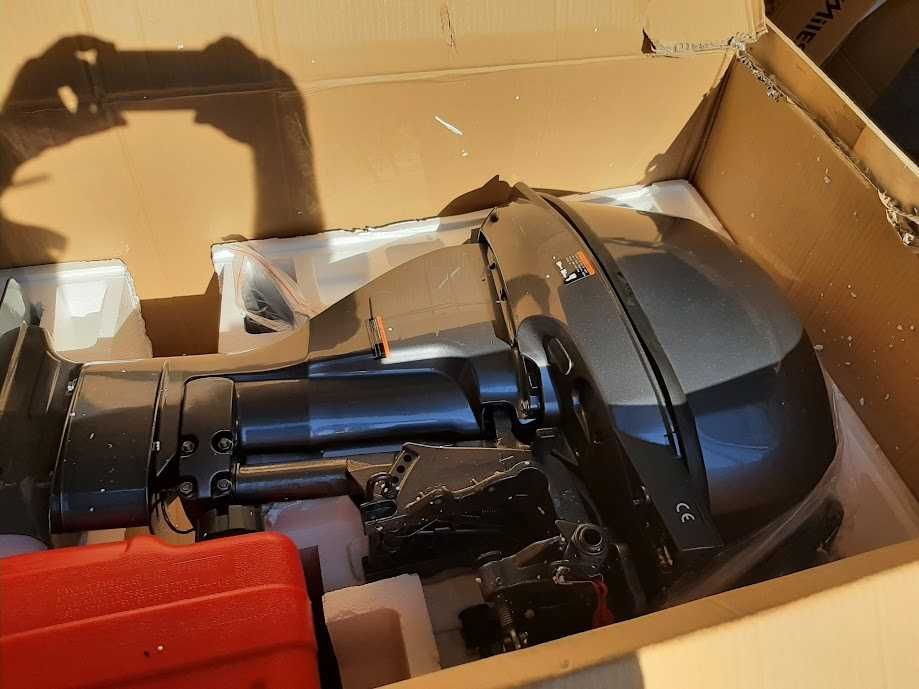 Silnik Yamaha 9,9 KM z kolumną L, elektryczny rozruch