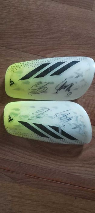 Щітки футбольні adidas x