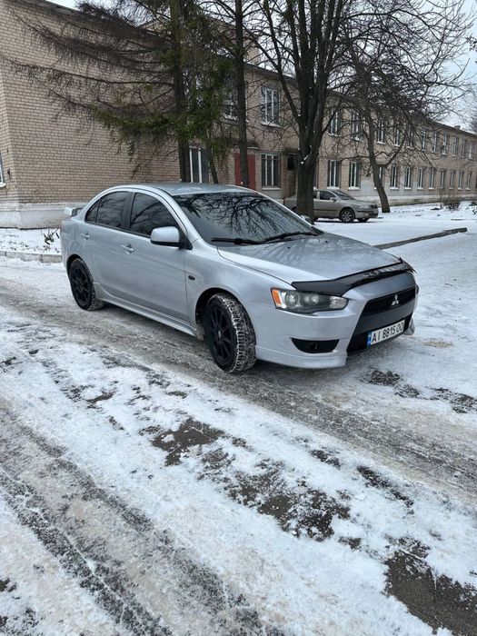 Mitsubishi lancer X автомат кожа на газу