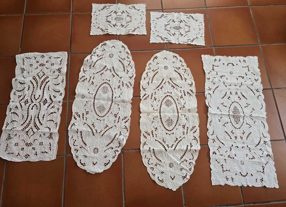 Diversas peças de naperons