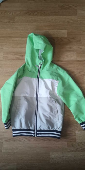 Kurtka cool club wiosenna przeciwdeszczowa, lekko ocieplana.