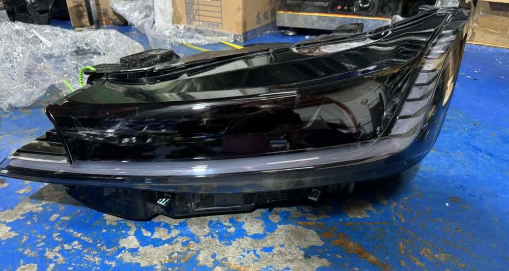 Передні фари Lincoln Aviator, Nautilus з 20 по 24 рік випуску