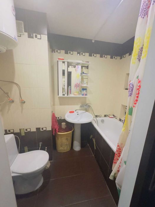 Продается 1 комн. квартира на Правом берегу с ремонтом, кирпичный дом