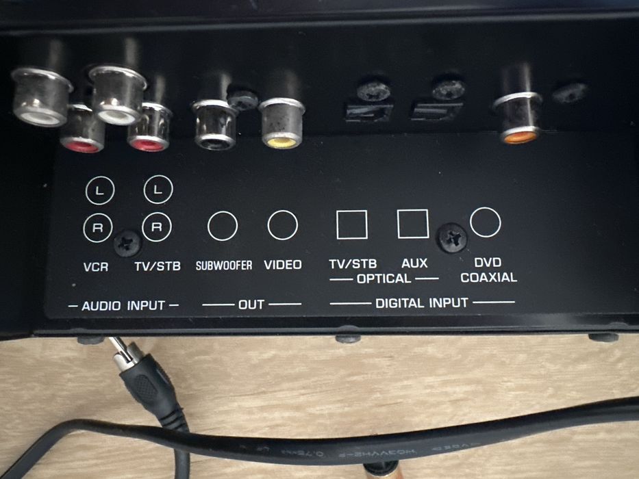 Coluna Yamaha YSP-900 + Sub-Woofer WARFEDALE