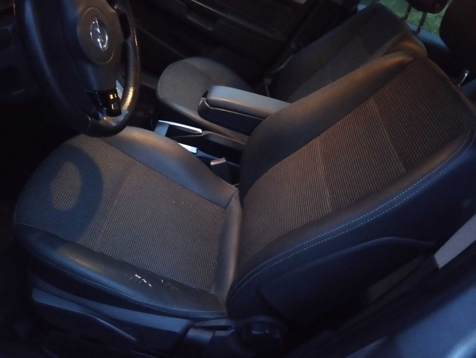 Opel zafira B Fotel przedni lewy skóra