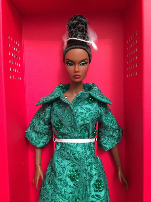 Интегрити Integtiry Toys Poppy Parker Turning Green