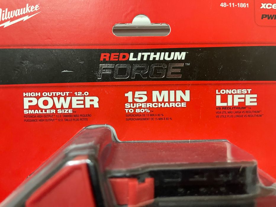 Milwaukee          Bateria