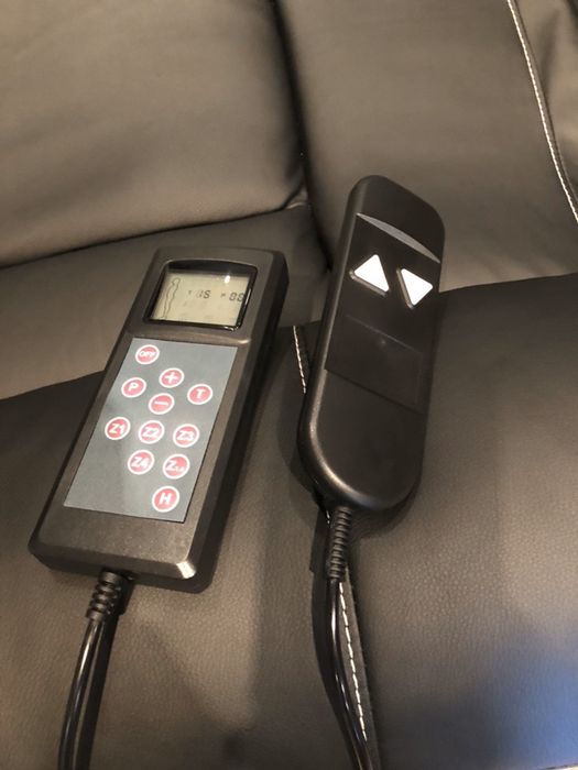 Sofá Novo elétrico em Pele Sintética com várias posições e massagens