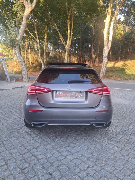 Mercedes A 180d Progressive com vários extras AMG