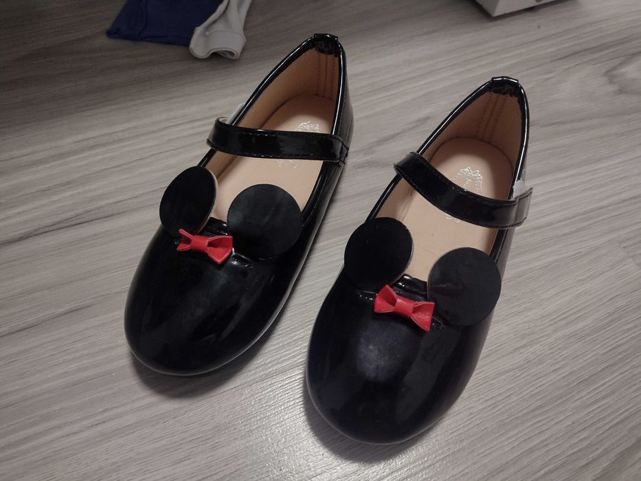 Śliczne baleriny myszka Minnie na rzepy 32