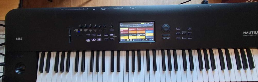 Korg Nautilus 73 como novo
