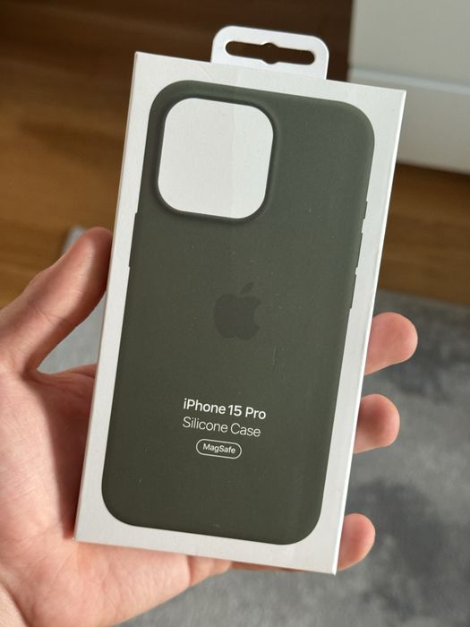 Etui do iphone 15 pro nowy