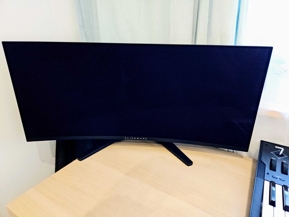 Monitor OLED gamingowy Dell Alienware AW3423DWF 165Hz 0,03ms stan bdb