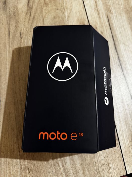 Motorola moto e13
