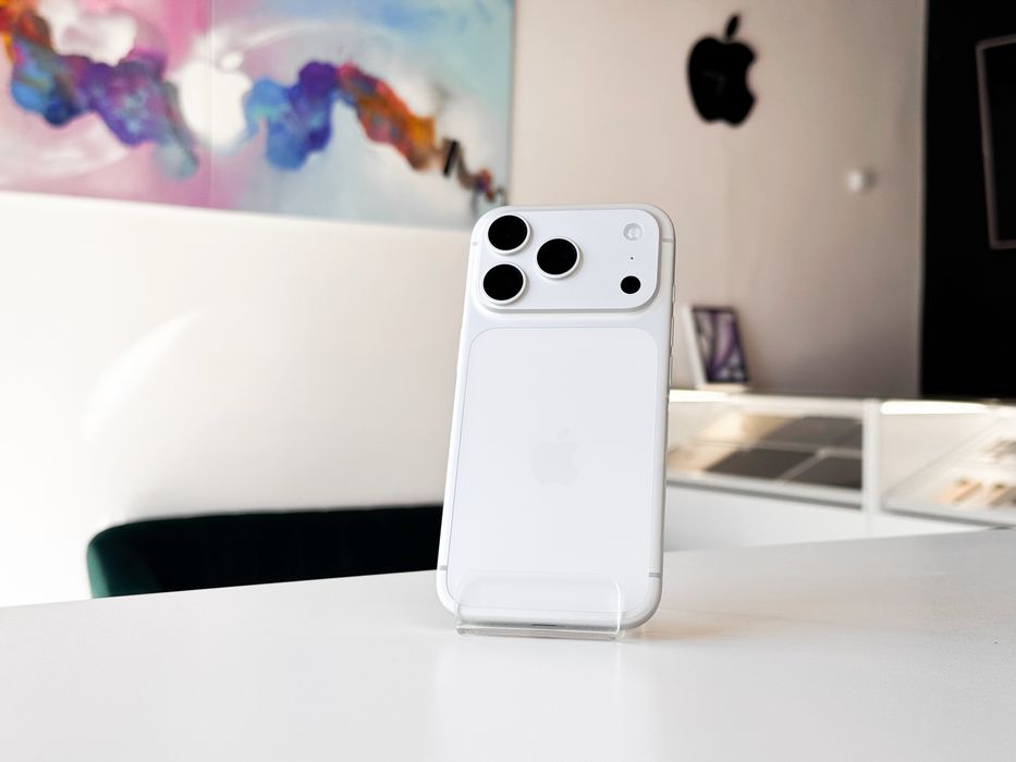 iPhone 17 Pro 256 GB Biały Fizyczna Sim od 420 zł/12 msc Jak Nowy 100% bateria Sklep Gwarancja