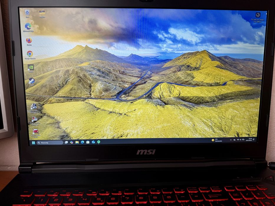 Laptop gamingowy MSI GL73 8RC