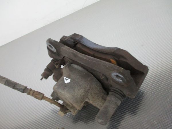 Pinça travão / maxila de travão frente direita MAZDA 6 Hatchback (GG)