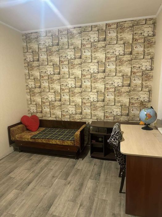 L Продам  часть дома , район завод  Шевченко