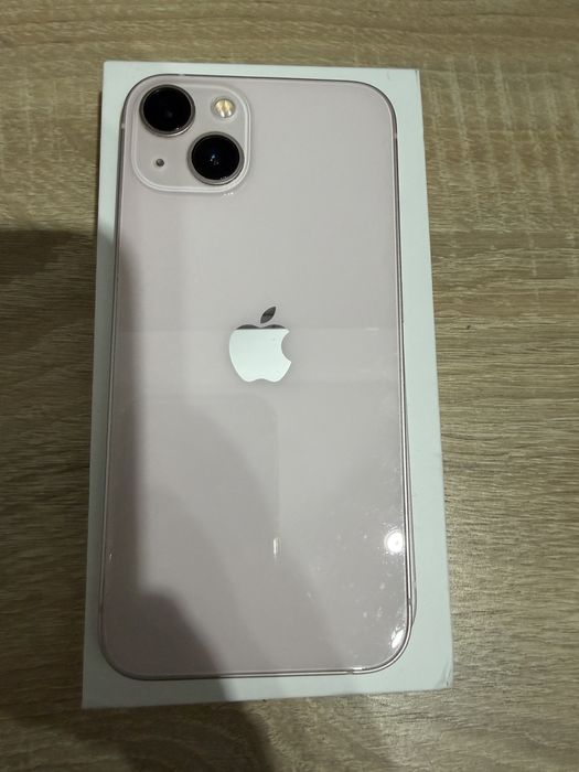 Iphone 13 z oryginalnym kablem