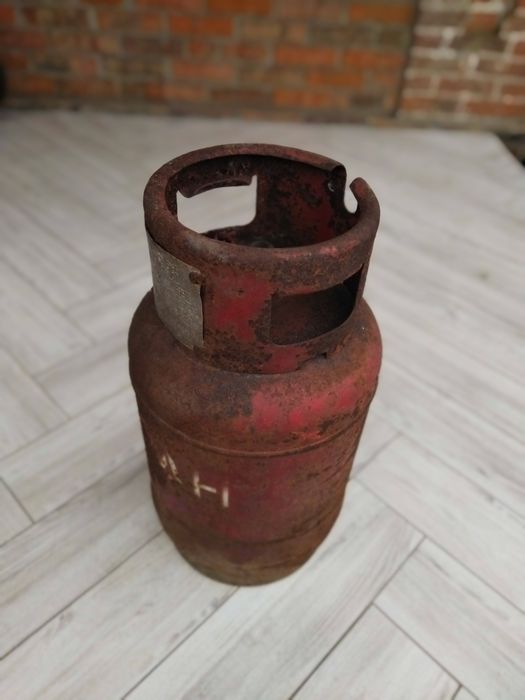 Газовий балон 27 літрів.