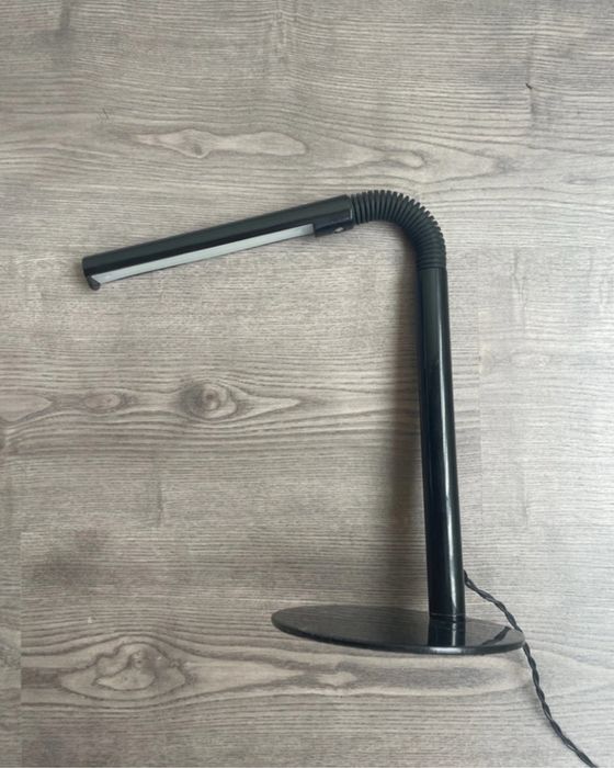 Candeeiro preto para secretária