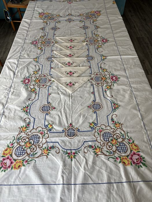 Toalha de mesa bordado a ponto cruz manual 155 × 257 e 6 Guardanapos