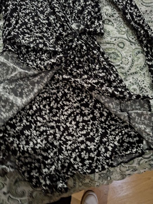 Vestido/Calção Floral Preto e Branco