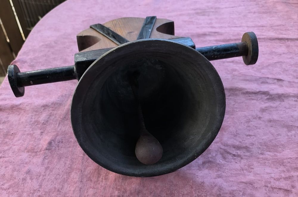 Sino antigo em bronze tamanho 18