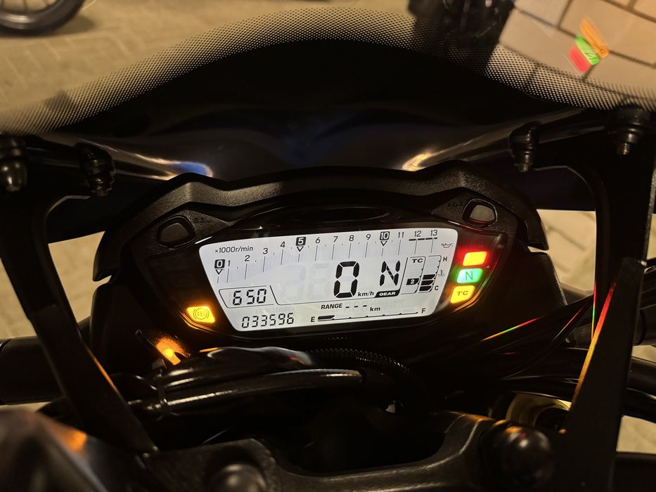 Японский мотоцикл Suzuki GSX-S1000  2016