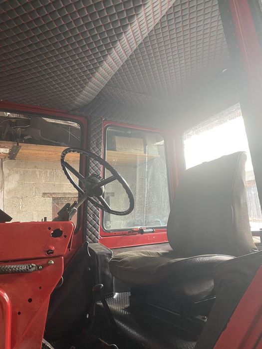 Трактор мтз...80