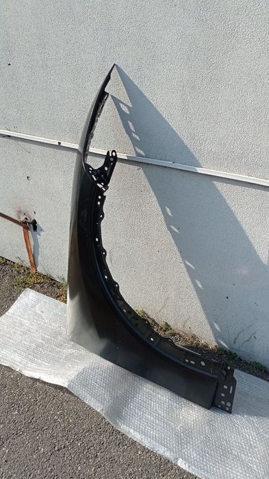 Крило переднє праве Ford Mustang Mach E 2021 +