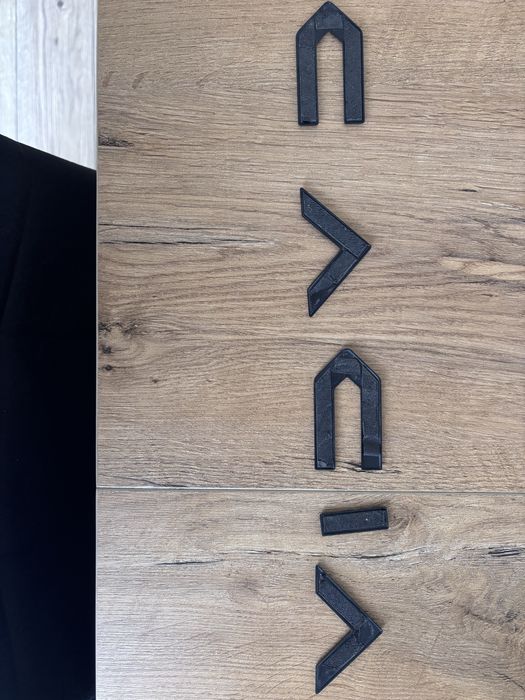 Emblemat napisy DACIA klapa tył