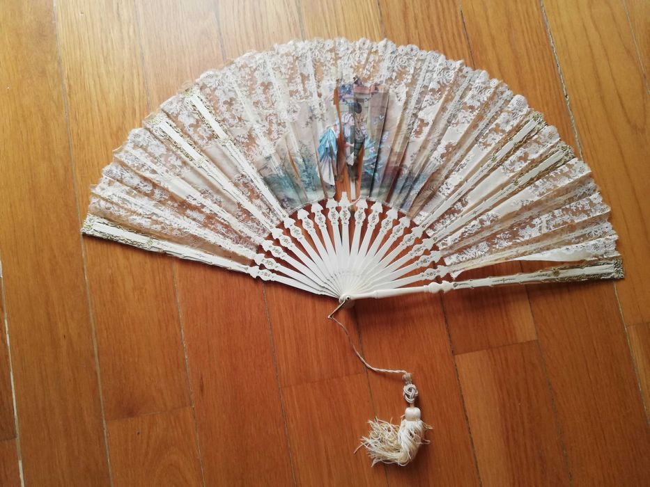 Grande leque dos finais do século XIX (67cm)