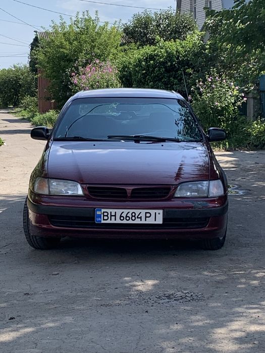 Продам или обмен на бус TOYOTA CARINA E 1,8