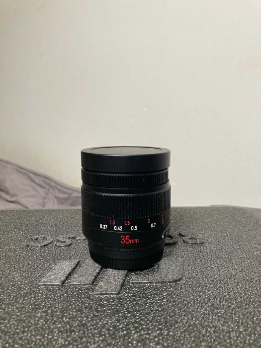 Fuji xt3 + Fujifilm XF 18-55mm f/2.8-4 + 7Artisans 35mm f/0.95