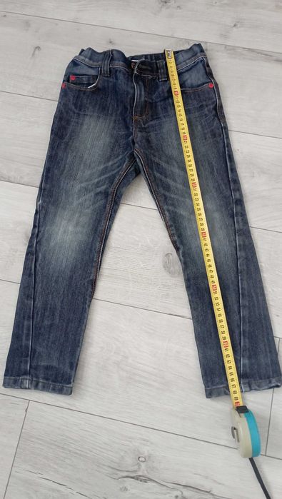 Spodnie jeansy chłopięce, prawie nowe, ubrane kilka razy, rozm. 116