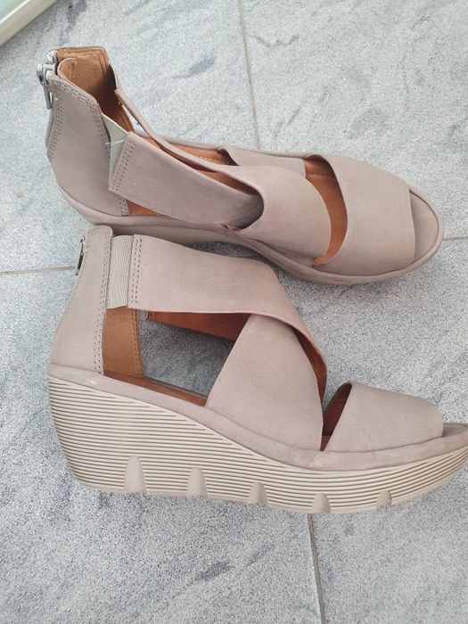 Шкіряні туфлі лофери Clarks 39 босоніжки