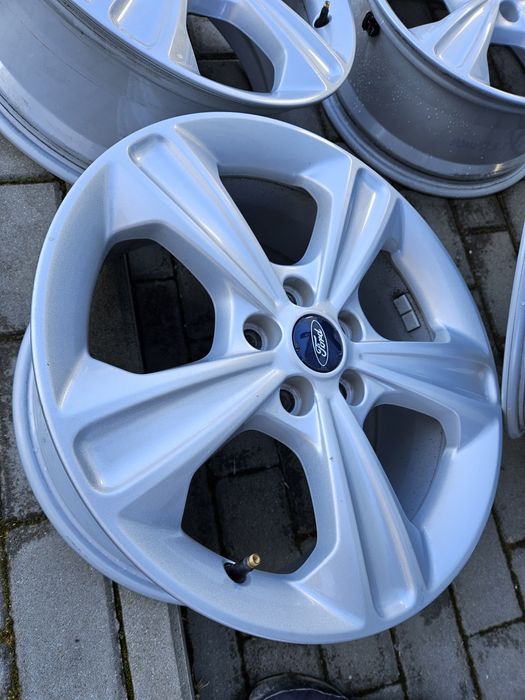 Felgi 7. 5Jx17 5x108 Ford Focus Kuga Galaxy Smax Cmax Mondeo Puma TPMS