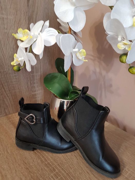 Nowość 2024:) skórzane botki PRIMARK roz 23