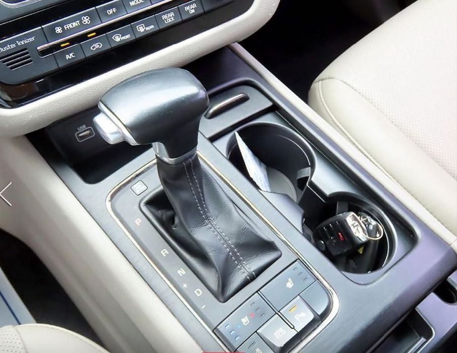 Kia Carnival 2017 9 мест