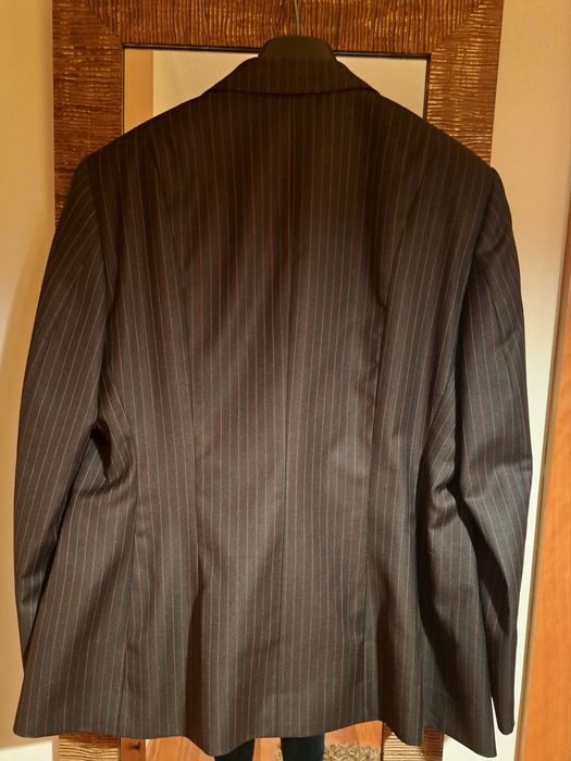 Fato Senhora- casaco T.48 e calça T. 42 Tecido em Lã Fina e com Riscas