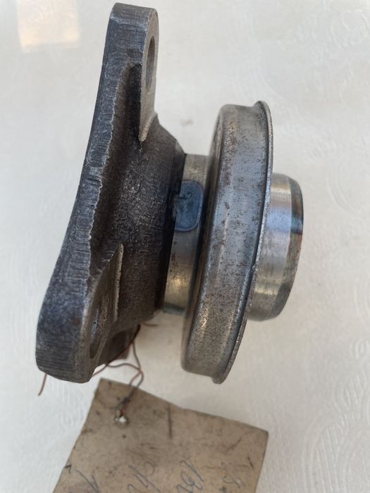 Флянец редуктора зил130 ссср