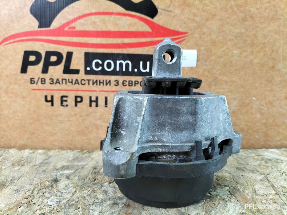 BMW 3 G20 G21 18- G01 G02 G05 G14 G30 Подушка двигателя левая 6860471