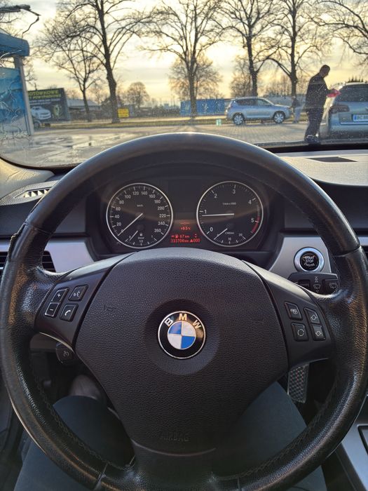 BMW E90 320d 177KM 2008 manual