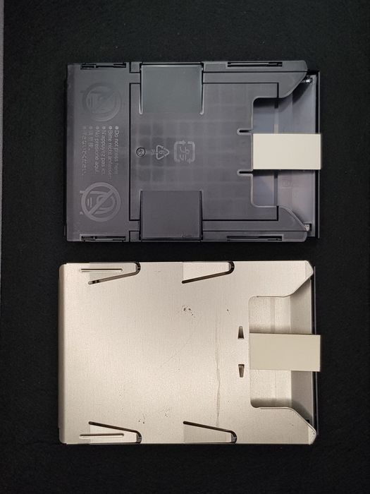 Mamiya Press з задником Polaroid 600